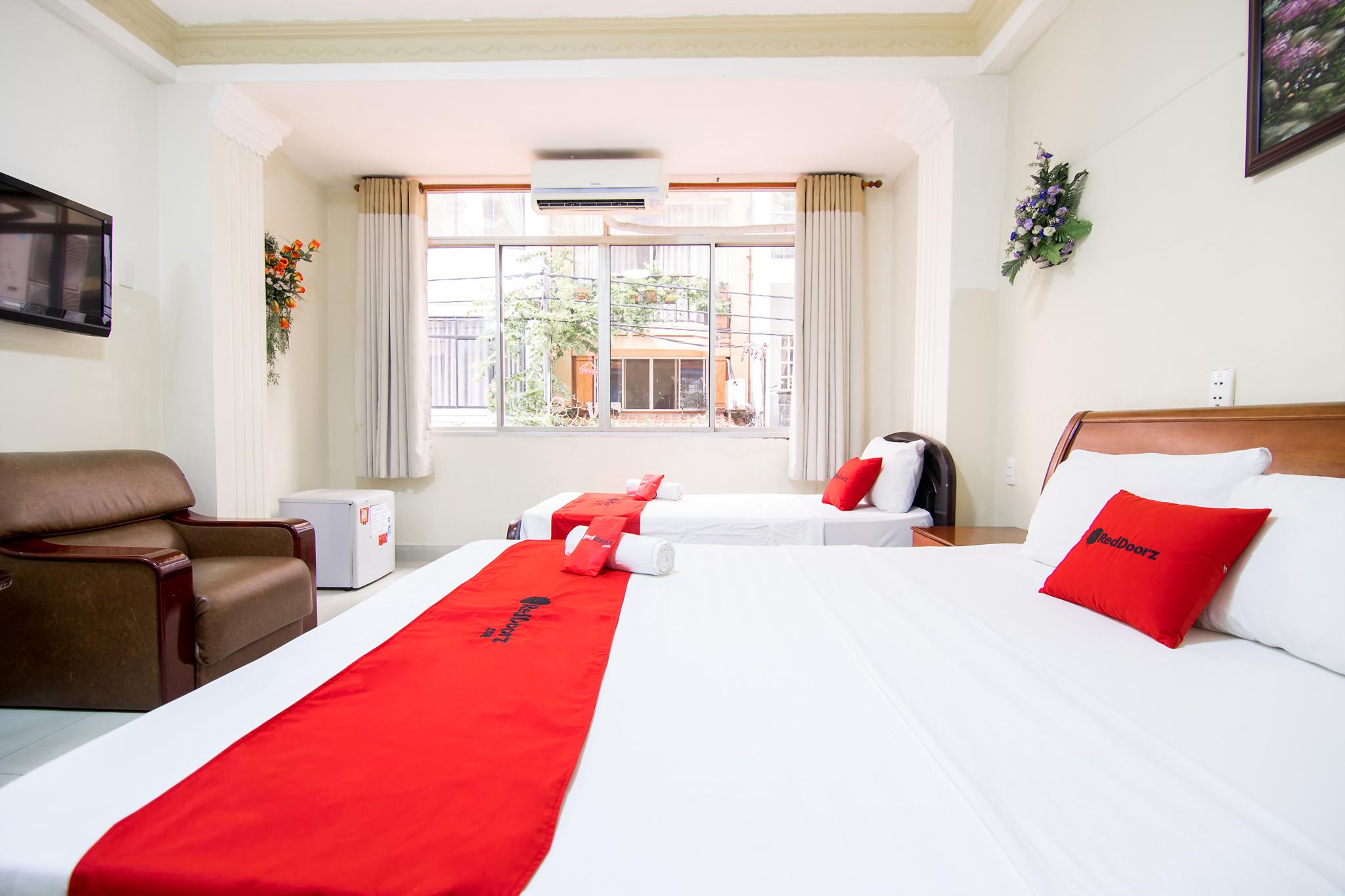 Reddoorz Plus @ Pham Ngu Lao 2 Hô Chi Minh-Ville Extérieur photo